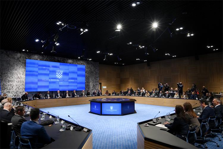 Slika /slike/VRH_4140.JPG