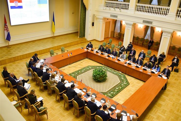 Slika /slike/Vijesti/2021/naslovnaUkrajina.jpg
